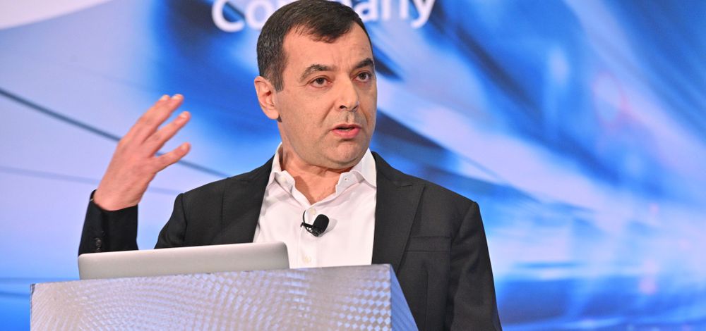 Mobileye CEO Prof. Amnon Shashua at the podium